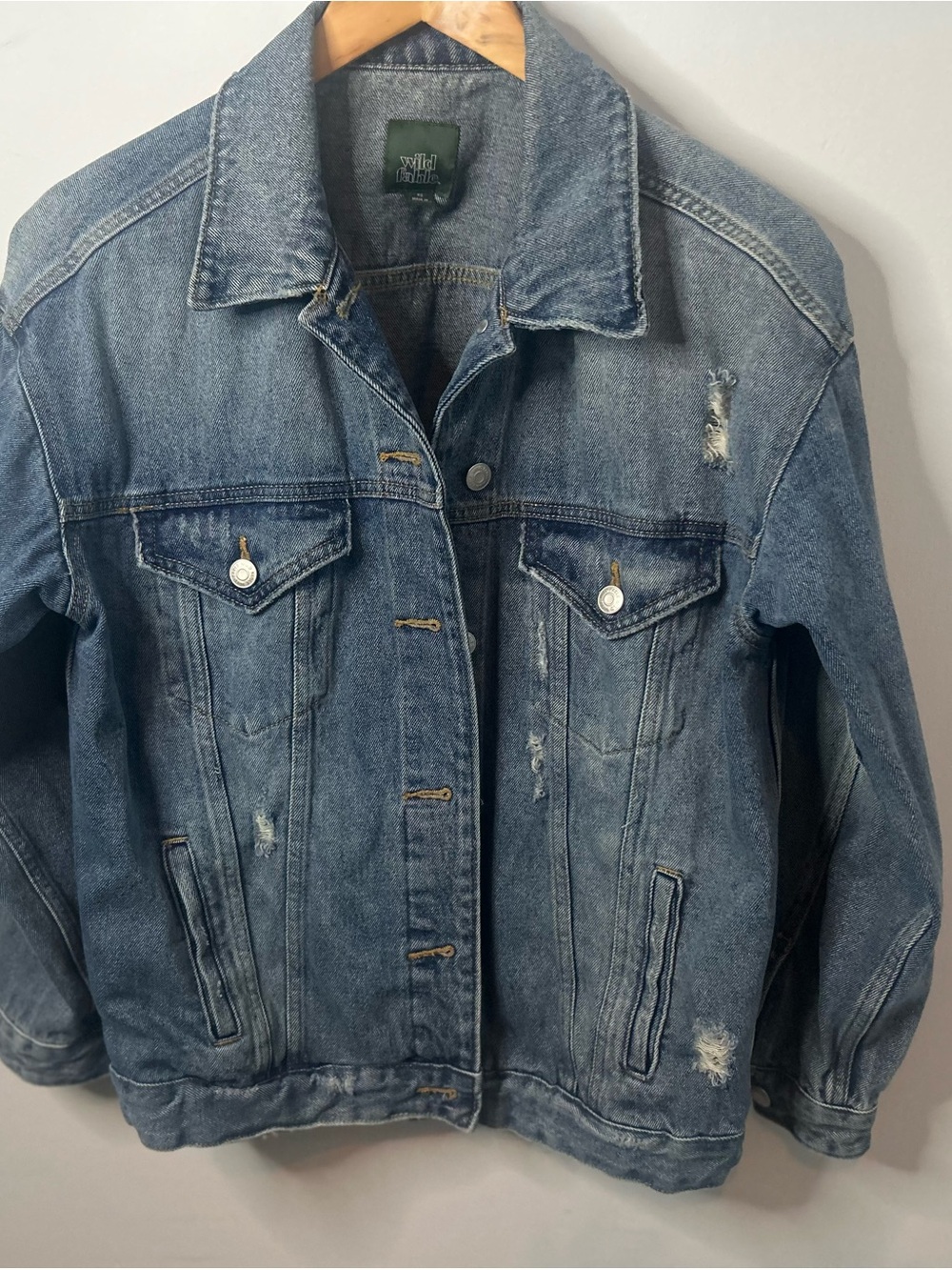 Wild Fable Women’s Oversized Distressed Blue Denim Jacket - Picture 5 of 11